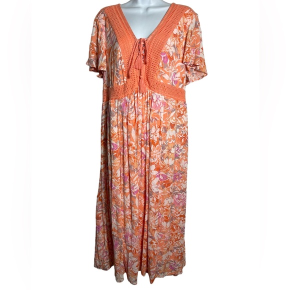 torrid Dresses & Skirts - TORRID dress size 1x stunning‎ orange and white floral rayon summer dress 🧡